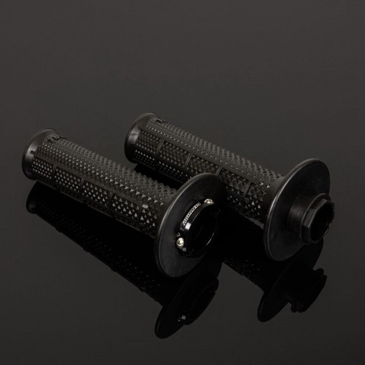 Renthal MX-R Works Lock On Ultra-Tacky Tapered